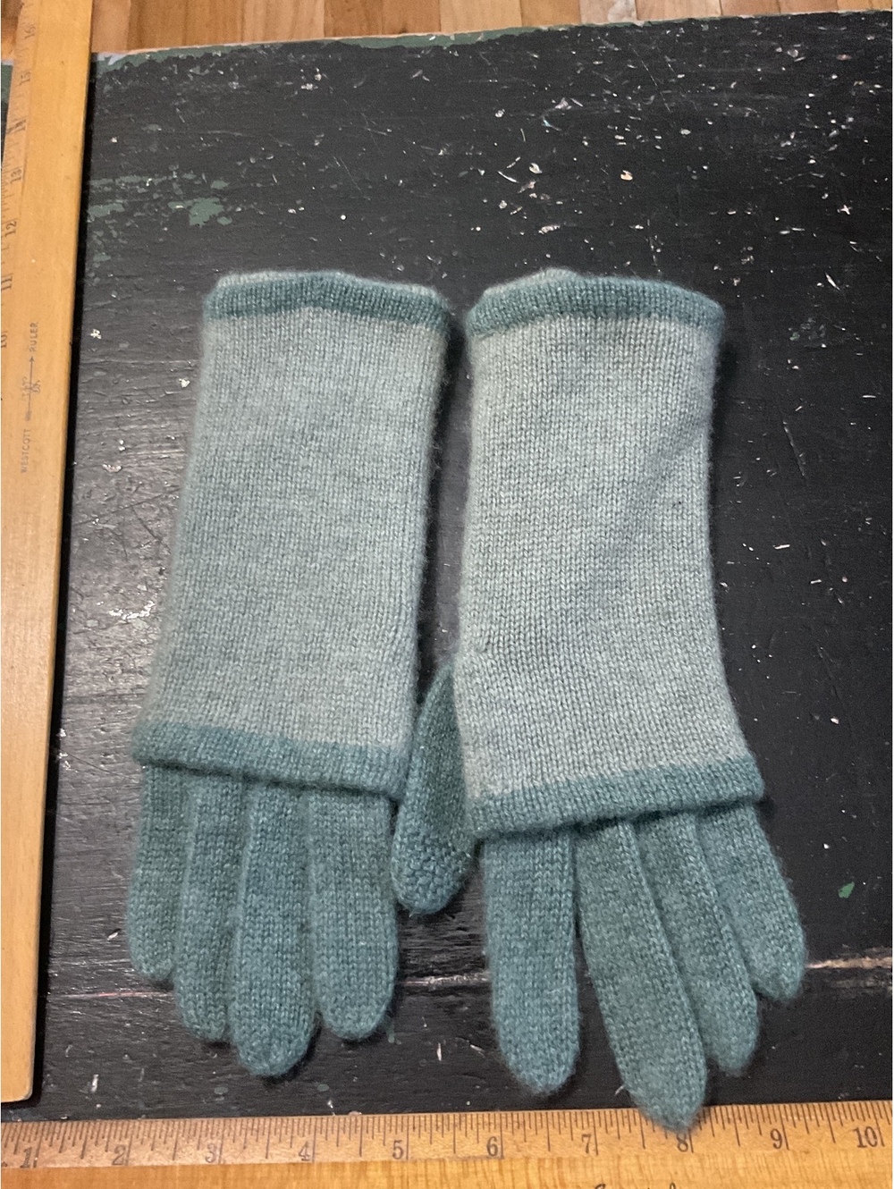 Hannah Rose 100% Cashmere Gloves in Light Blue and Teal